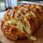 Garlic Butter Pull-Apart Bread – The Ultimate Snack
